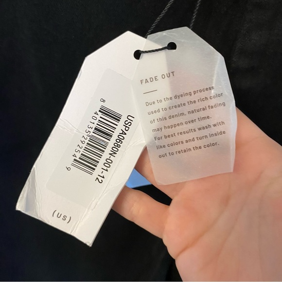 NWT Universal Standard Carrie High Rise Wide Leg Jeans
Black $138 usd Stretch - Picture 8 of 14